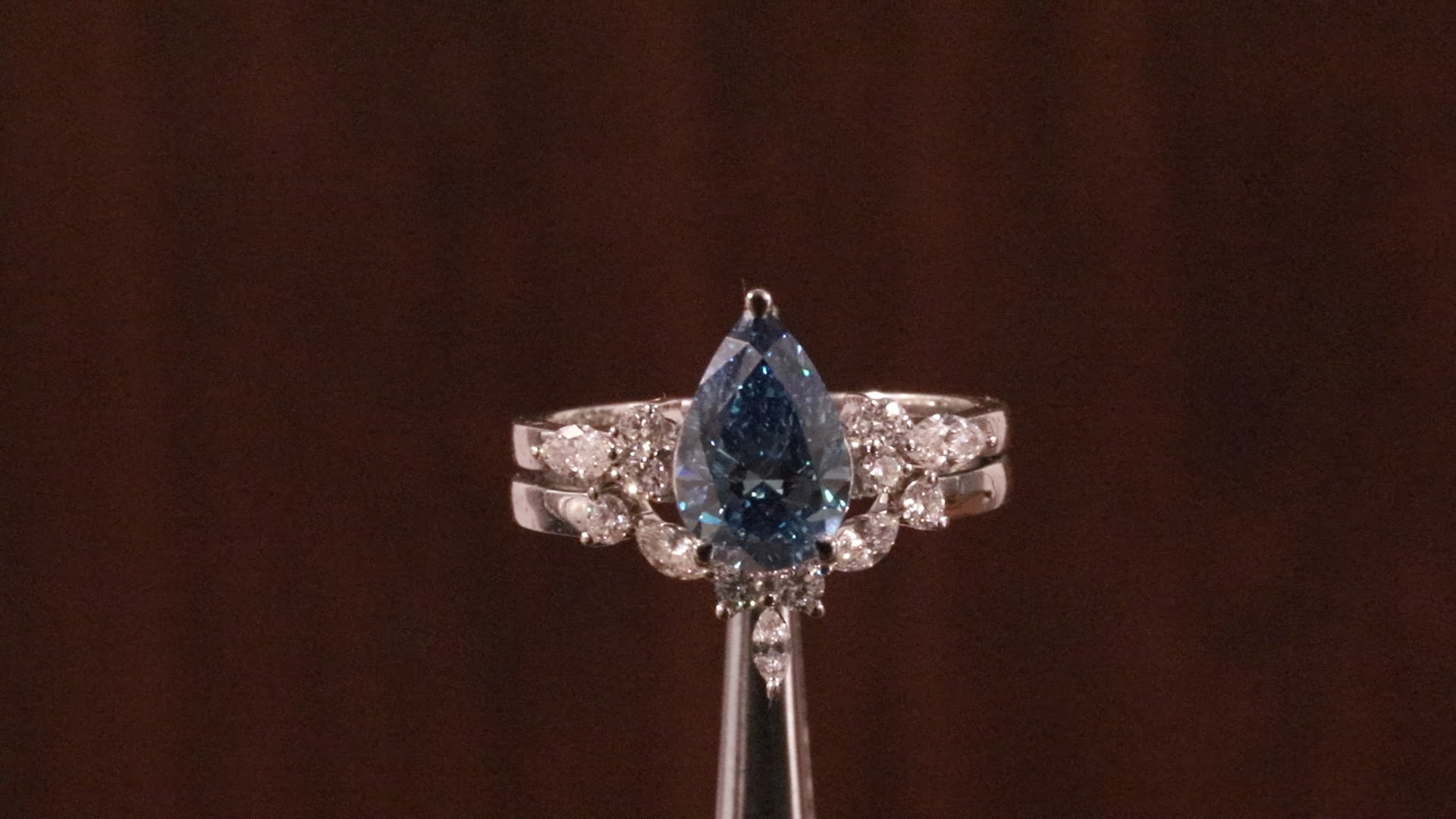 2 CT Blue Pear Cut Lab Grown Diamond Ring, Matching Curved Band