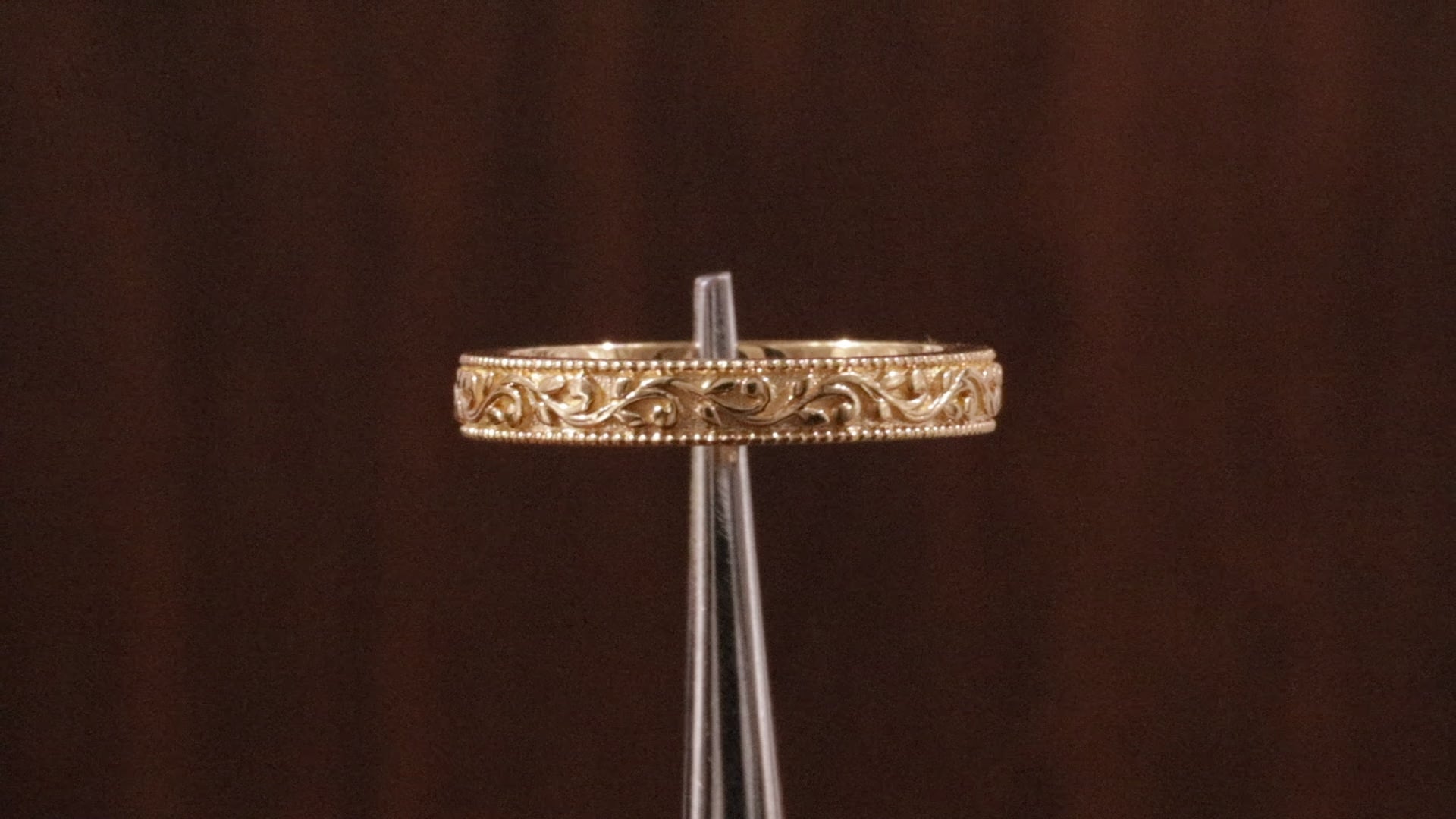 Women’s Vintage Style Wedding Band, Floral Wedding Band