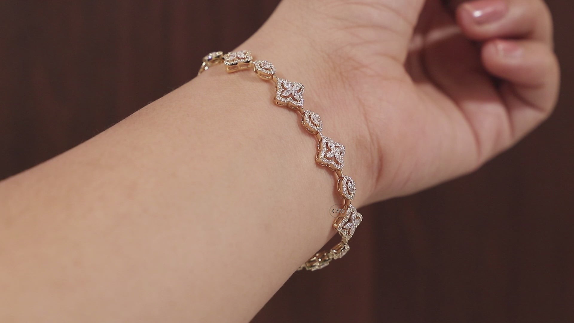 Marquise Round Lab Grown Diamond Bracelet, Flower shape