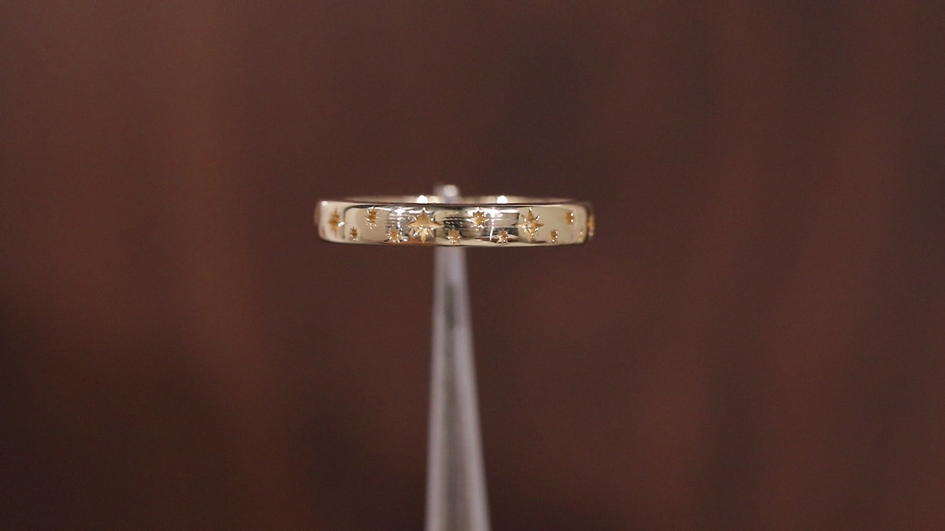 14k Gold Star Wedding Band, Solid Gold Minimalist Wedding Ring